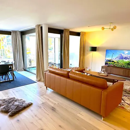 Swisshut Modern 5min West Station - Apart. Rugen 1 別荘