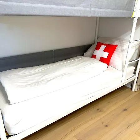 Swisshut Modern 5min West Station - Apart. Rugen 1 *