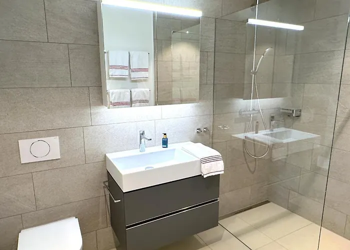 Swisshut Modern 5min West Station - Apart. Rugen 1 Holiday home *